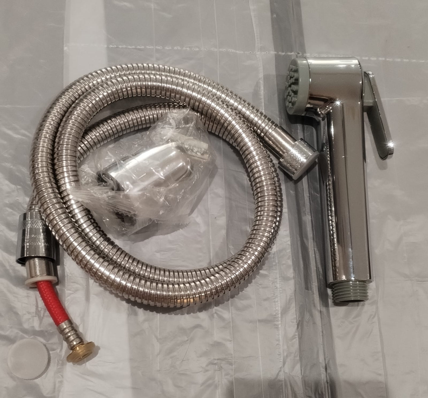 SHATTAF WITH HOSE GER001